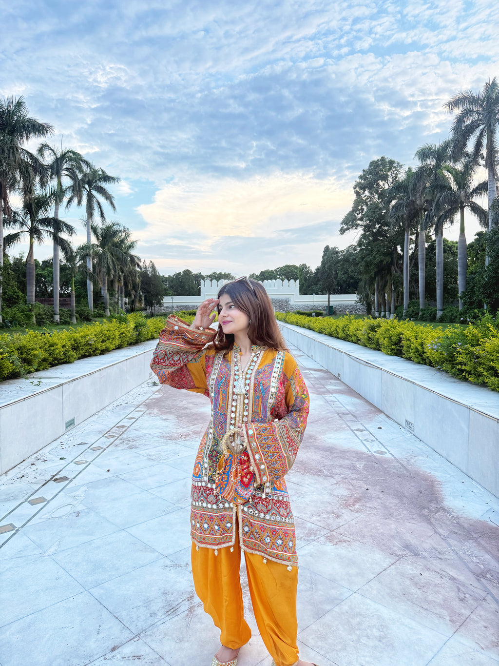 Fiza - Dhoti Set with Potli